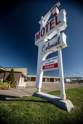 Others 3, Motel Colonial, Rimouski-Neigette
