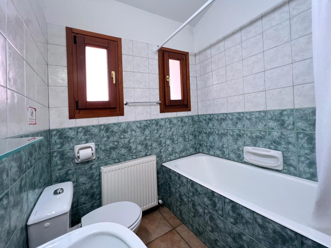 Bathroom 2, POED Residences