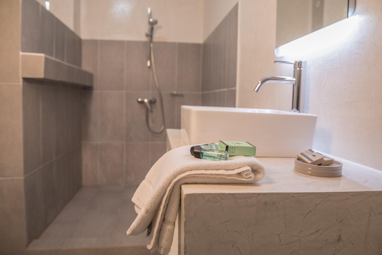 Bathroom, Airport Hotel Dakar, Dakar