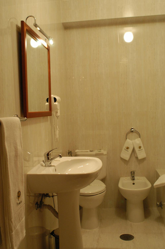 Bathroom, Paraiso, Oliveira do Bairro