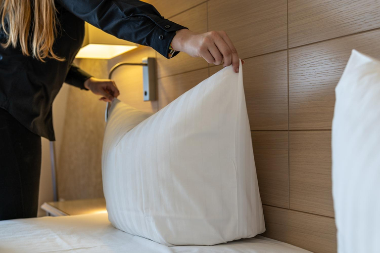 Bedroom 2, Hotel Poker, Emsland