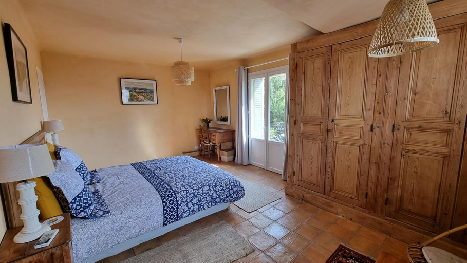Bedroom 2, Les Tournesols, Bouches-du-Rhône
