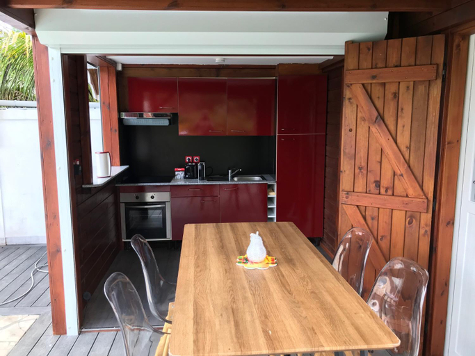 Kitchen 5, Iguane Rouge, Petit-Bourg