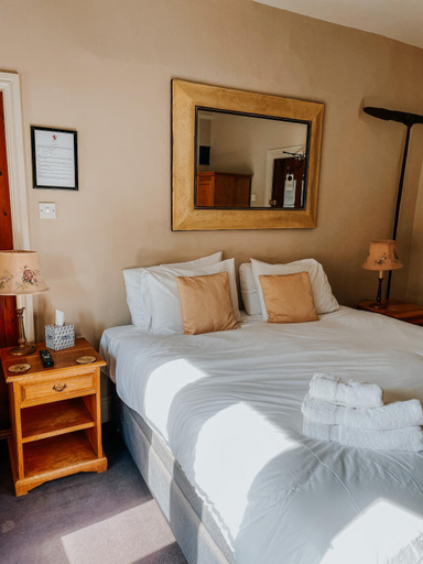 Bedroom 2, The Red Lion & Manor House, North Yorkshire