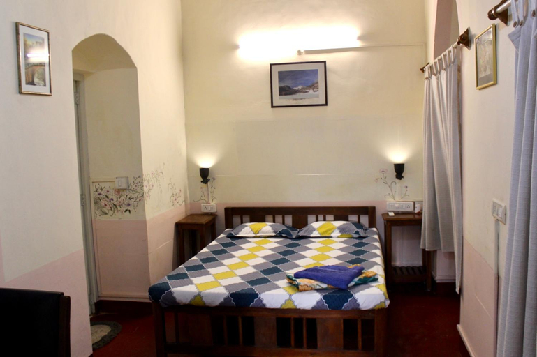 Bedroom 3, Royal Phoenix Inn, North Goa