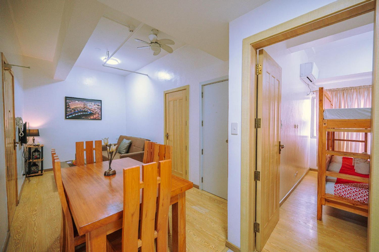 Dining Room 9