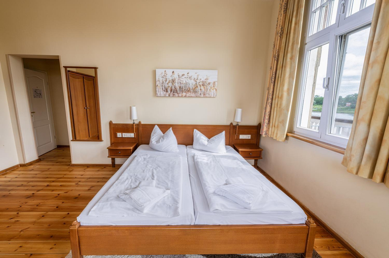 Bedroom 2, Elbterrasse Worlitz, Wittenberg