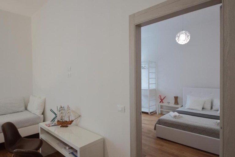 Others 5, Meraki B&B, Lecce