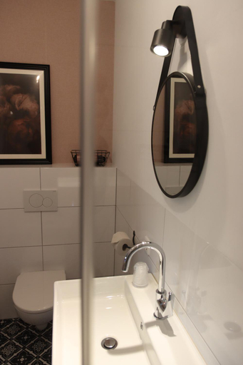 Bathroom 3, Porcus Campus, Laarbeek