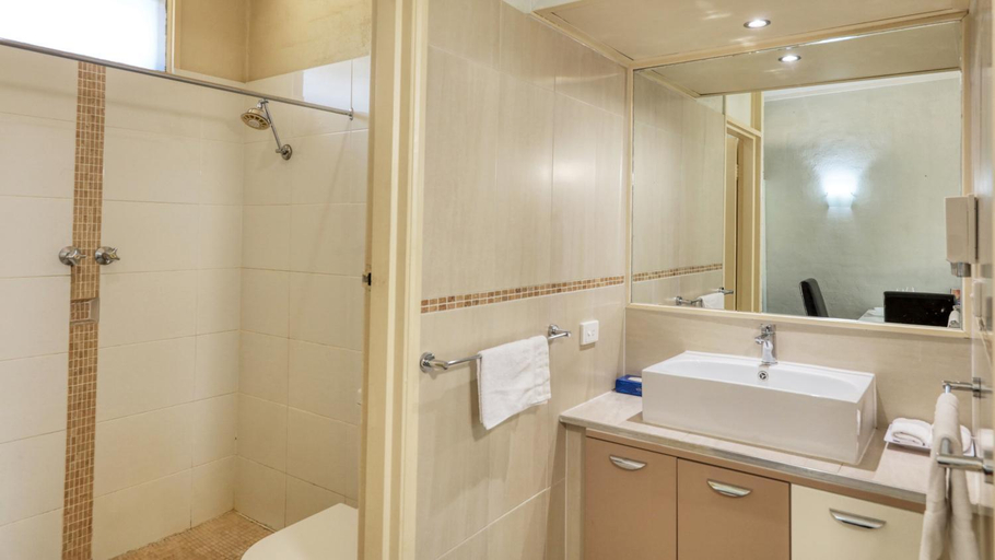 Bathroom 4, Rose City Motor Inn, Benalla - Benalla