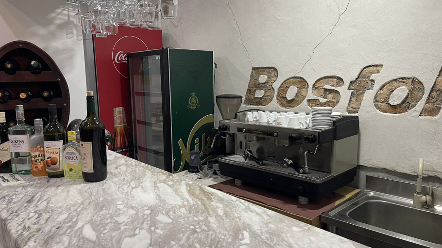 Food & Drinks 5, BOSFOR HOTEL