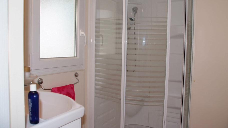 Bathroom 4, Camping Tikayan Les Palmiers, Var
