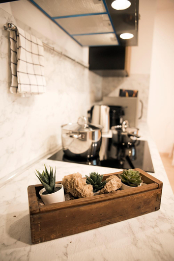 Food & Drinks 4, Saffi 15 Apartments, Bologna
