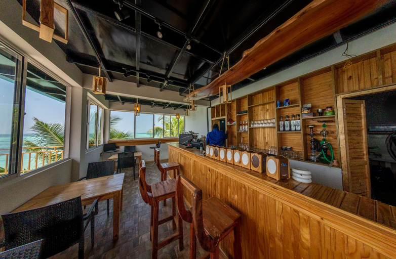 Food & Drinks 4, Manta Sea View, North Ari Atoll
