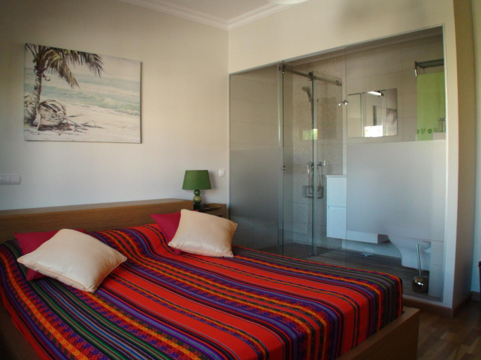 Bedroom 3, Villa Vista Mar Piscina Suites, Olhão