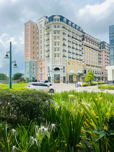 Exterior & Views, Megaworld Iloilo Condo Unit, Quezon City