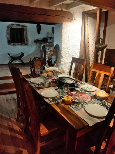 Food & Drinks 4, Chambres d'hotes Les Chatougoulis, Ariège
