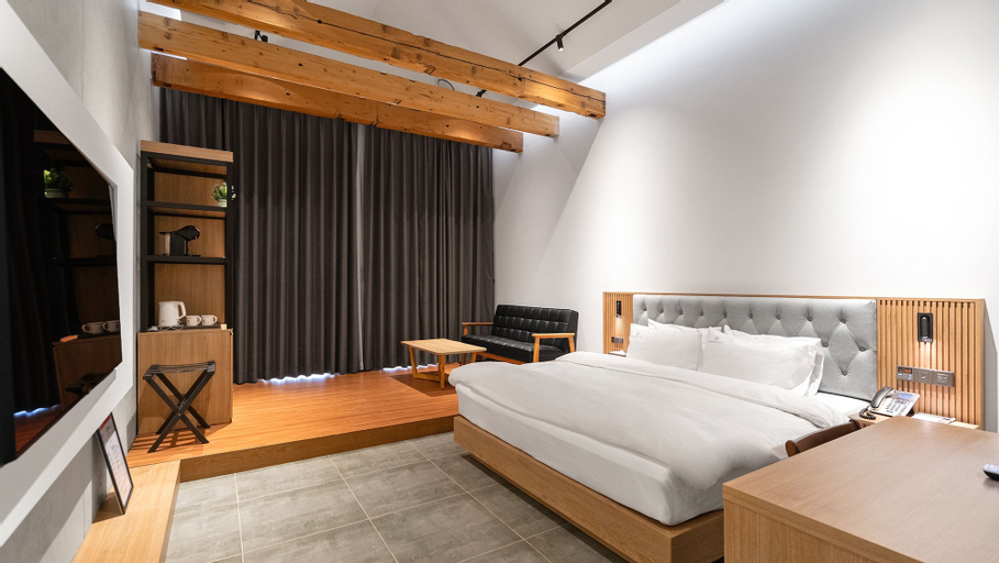 Schweizer Dorf Hotel, Cheonan