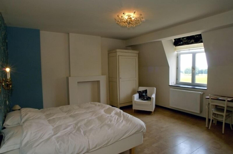 Bedroom 2, La Maison De Maître, Liège