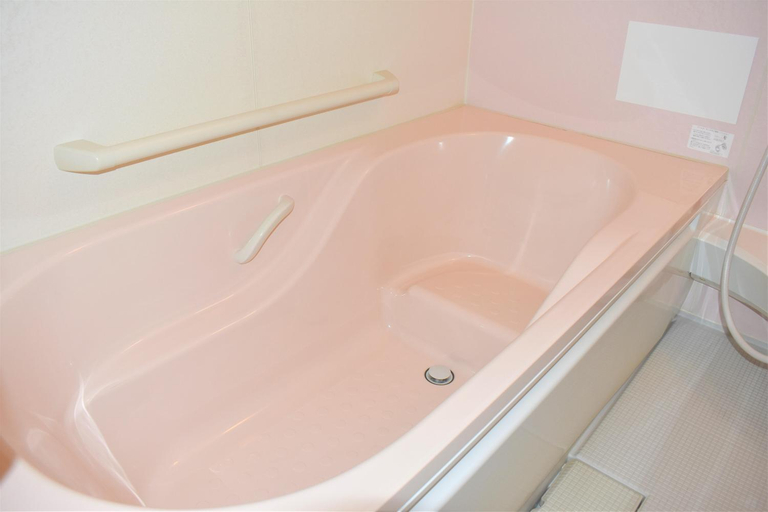 Bathroom 10