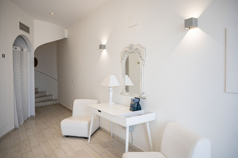 Bedroom 3, Naxos Marina Bay, Messina