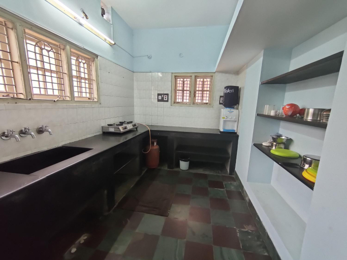 Kitchen, Kavitha House Homestay, Mysore