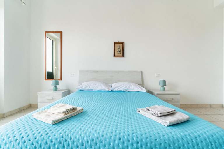 Bedroom 3, 3570 Affaccio sul Lago by Barbarhouse, Roma