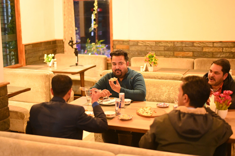 Food & Drinks 4, Hotel Royal Palace, Kullu