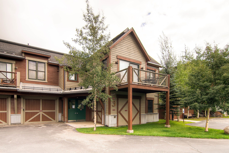 Exterior & Views 2, Main Street Junction, Summit