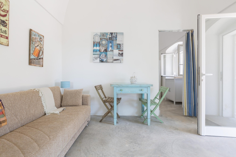 Others 5, 805 La Murreddina by Barbarhouse, Brindisi