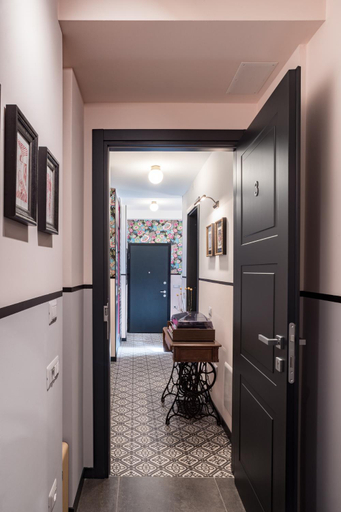 Others 2, Contus Retro Guest House, Cagliari