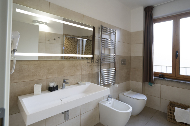 Bathroom 5, Agàpe Rooms in Tropea, Vibo Valentia