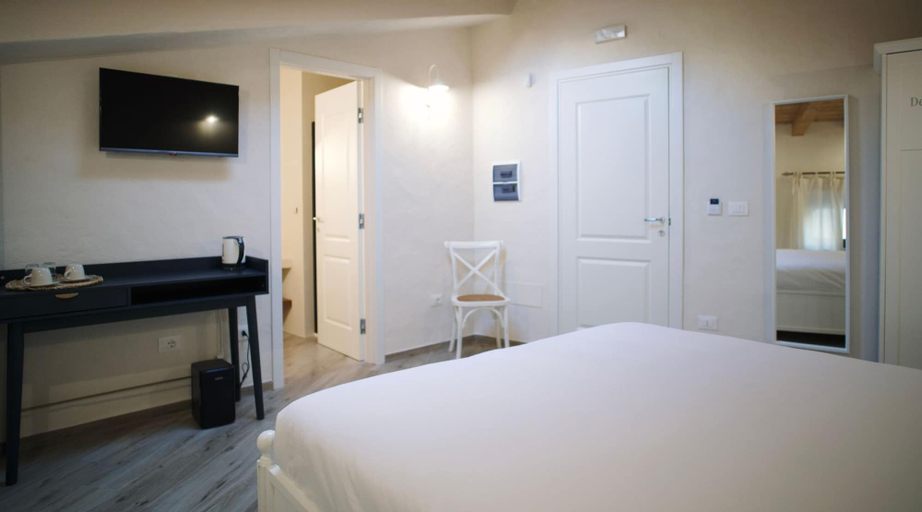 Bedroom 2, Casa Marinari, Cosenza