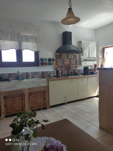 Others 3, Aletraki -Off-Grid Retreat Above Heraklion, Peaceful Views, Crete