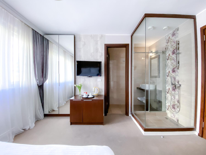 Bathroom, Luka de Luka Suites, Belgrade