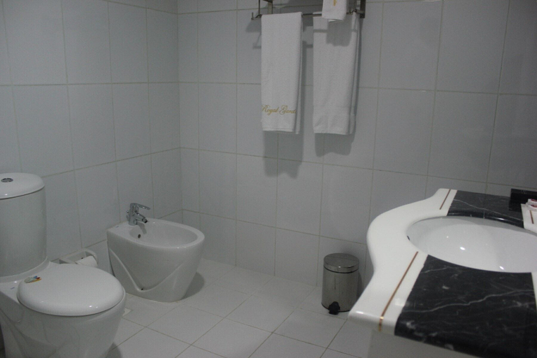 Bathroom 3, The Royal Garden Hotel, Sohar