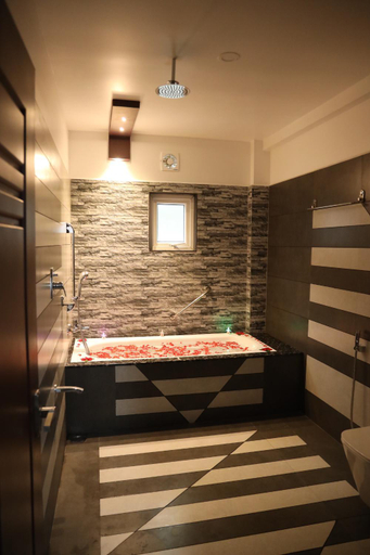 Bathroom 4, Igloo Heritage Resorts, Cheruthoni, Idukki, Idukki