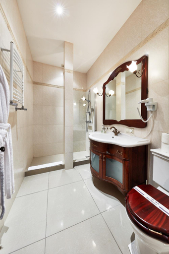 Bathroom 3, Shato Luxe, Odes'ka