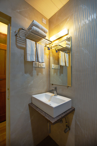 Bathroom 3, Hotel Bela Goa, North Goa