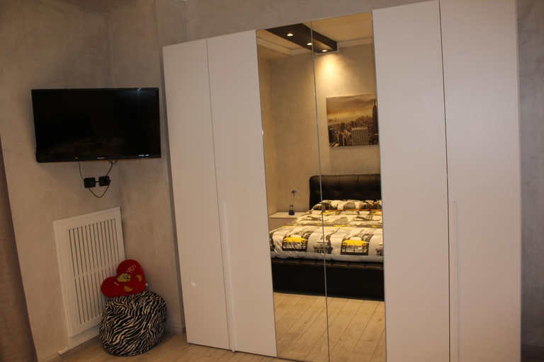 Bedroom 2, Manhattan House, Torino