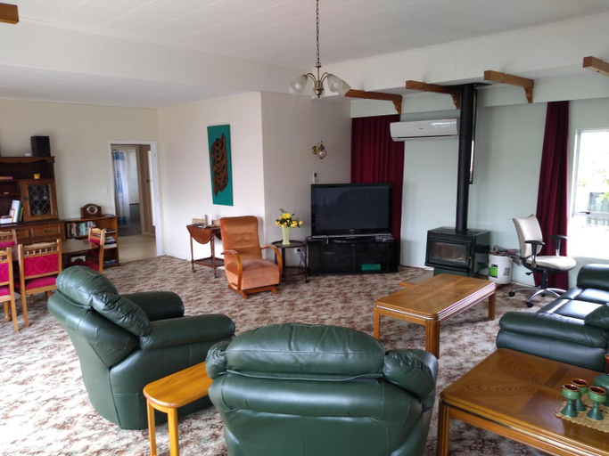 Others 3, Ironsands B&B, South Taranaki