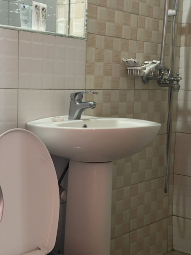 Bathroom 4, Katurum Lodge Kidepo, Dodoth