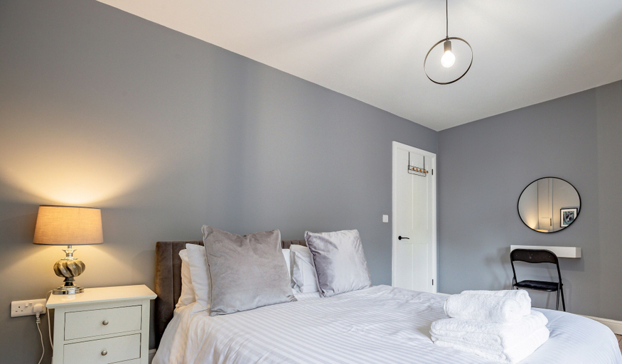 Bedroom 3, Exquisite renovation in central location, Herefordshire