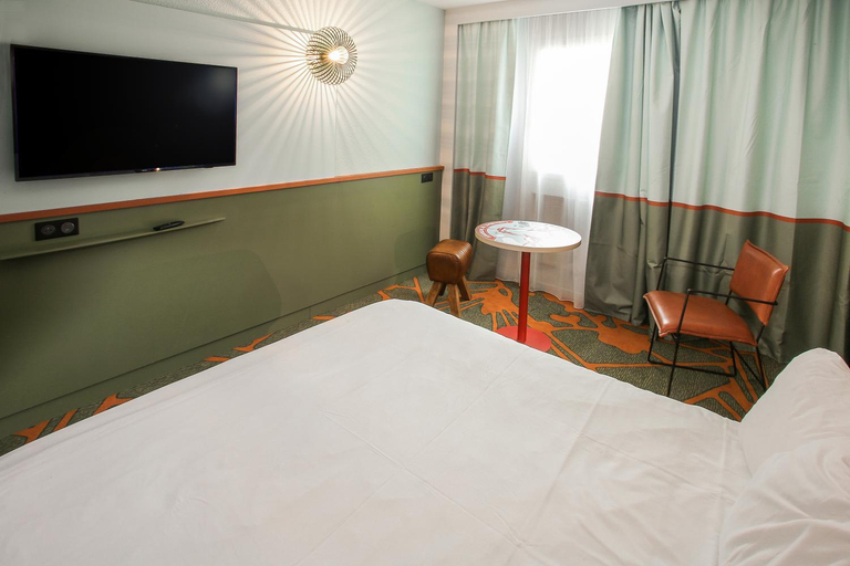 Bedroom 3, Ibis styles Lisieux Normandie, Calvados