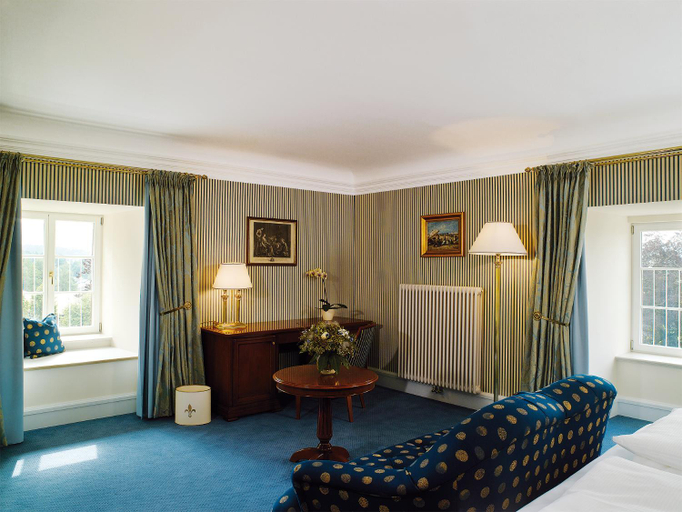 Bedroom 3, Schloss Neutrauchburg, Ravensburg