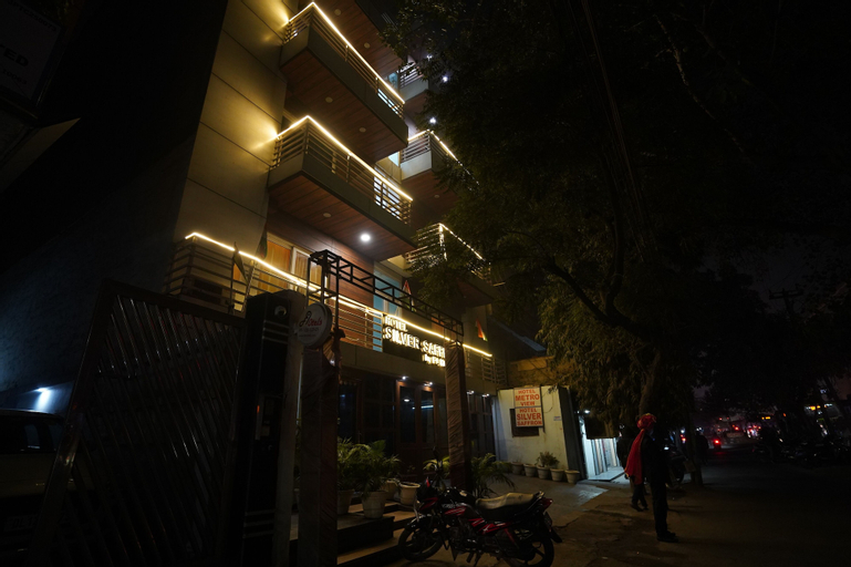 Hotel Lyf Corporate Suites - Peera Garhi, West