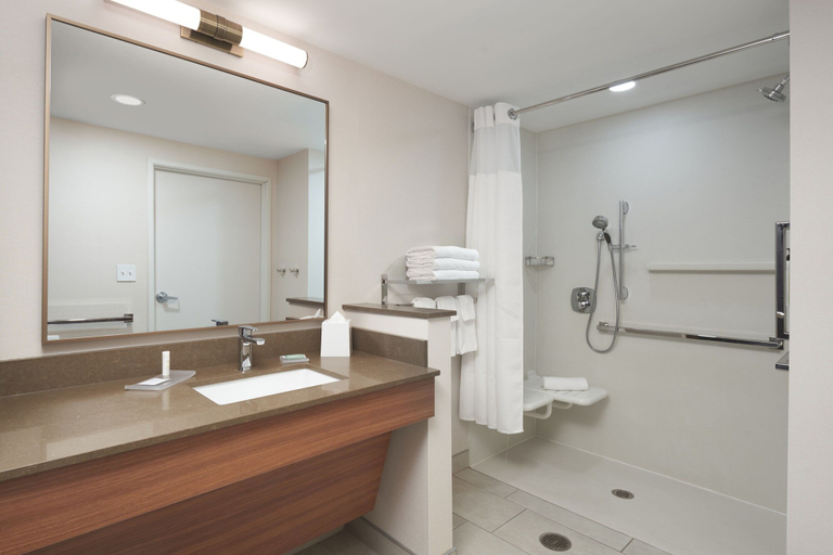 Bathroom 3, Fairfield by Marriott Inn & Suites Hardeeville I-95, Jasper
