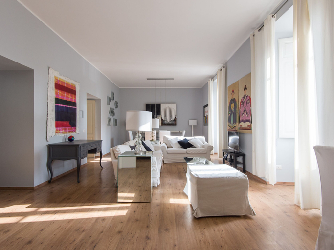 Living area 2, Luxury Apartment Auditorium, Rome