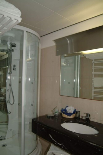 Bathroom 5, Albergo Roma, BW Signature Collection, Treviso