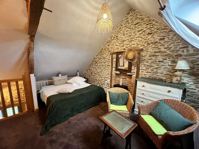 Bedroom 4, Maison d'hôtes et gîte au Manoir de la Haute Pilais, Ille-et-Vilaine